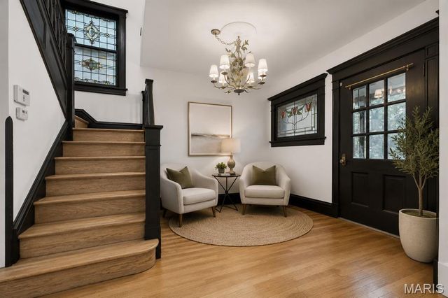 6122 McPherson Avenue, St Louis, MO 63112