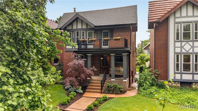 6122 McPherson Avenue, St Louis, MO 63112