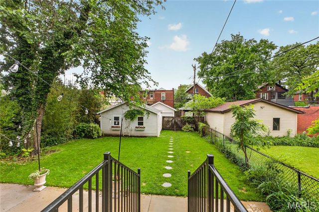 6122 McPherson Avenue, St Louis, MO 63112