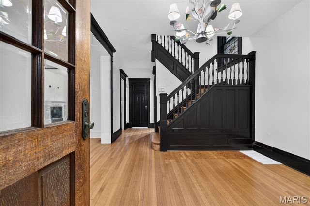 6122 McPherson Avenue, St Louis, MO 63112