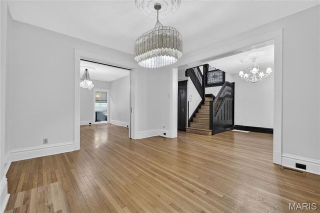 6122 McPherson Avenue, St Louis, MO 63112