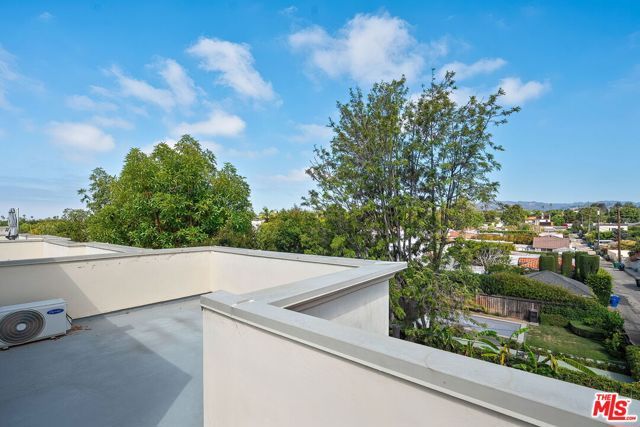 1107 Princeton Street 105, Santa Monica, CA 90403