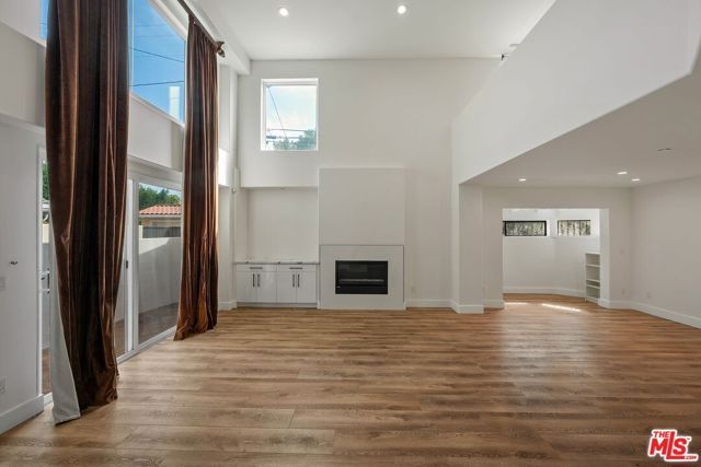 1107 Princeton Street 105, Santa Monica, CA 90403