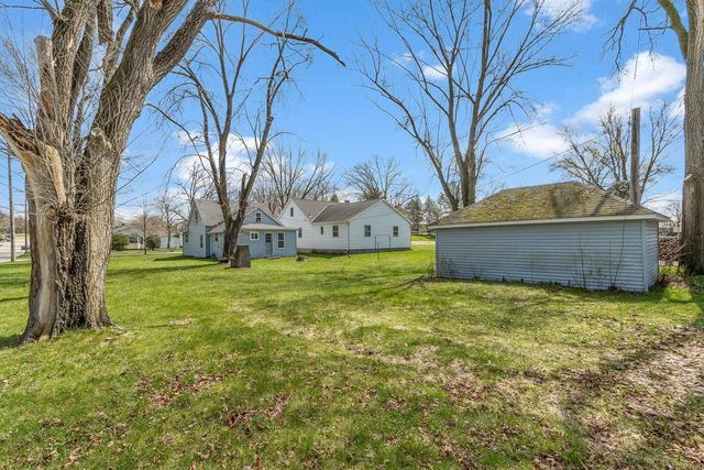 1031 Vine Street, Wisconsin Dells, WI 53965