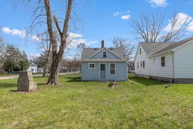 1031 Vine Street, Wisconsin Dells, WI 53965