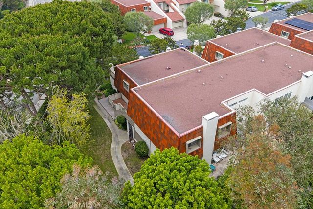 1 Cresta Verde Drive, Rolling Hills Estates, CA 90274