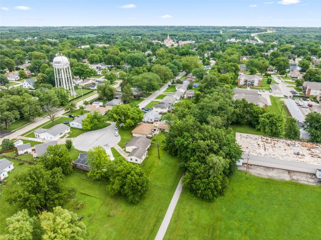 1515 Chance Court, Adel, IA 50003