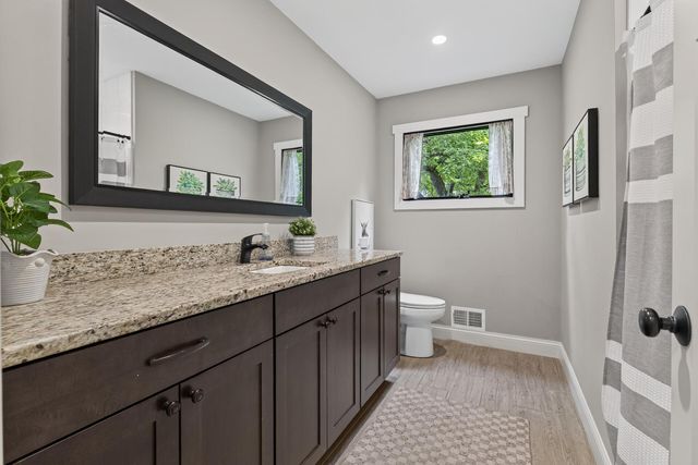 10351 Wildwood Circle, Bloomington, MN 55437