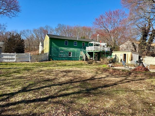 6 Alden Ave E, Randolph, MA 02368