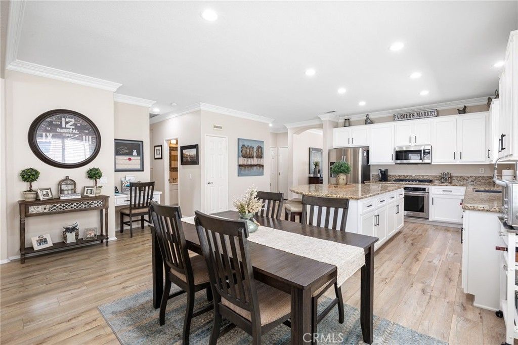 Image 10 of property listing at 28407 Long Meadow, Menifee, CA 92584