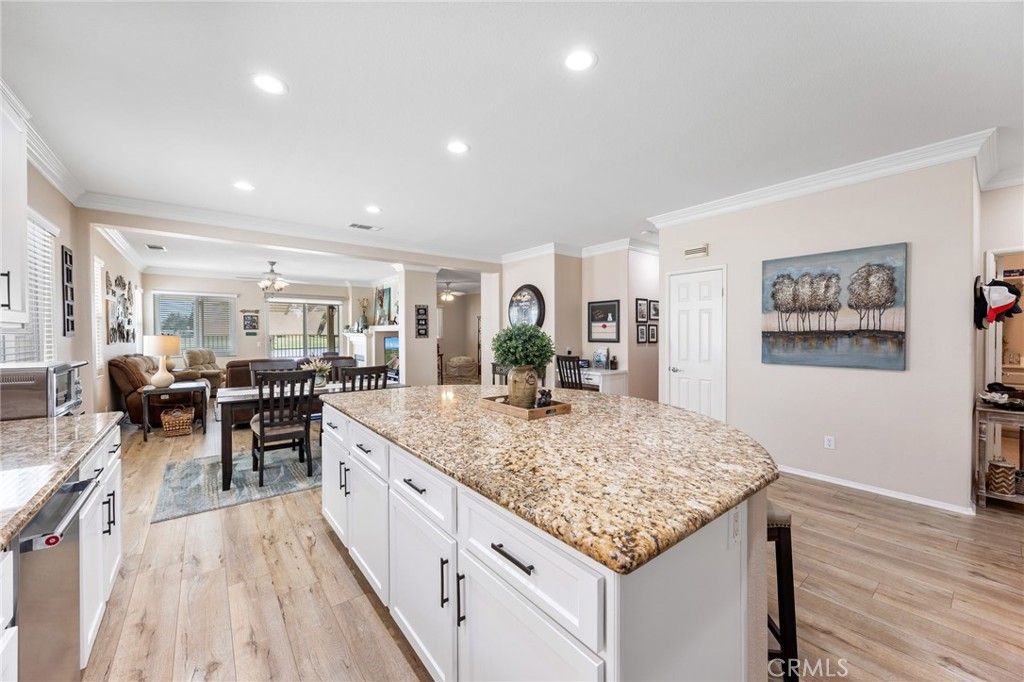 Image 8 of property listing at 28407 Long Meadow, Menifee, CA 92584