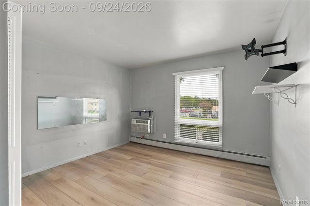 1565 Cherboneau Place 50, Detroit, MI 48207