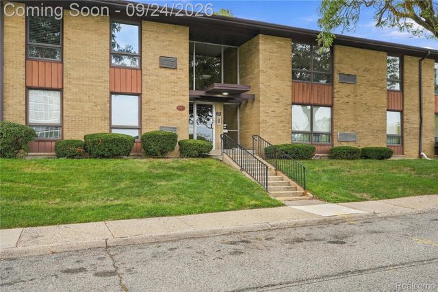 1565 Cherboneau Place 50, Detroit, MI 48207