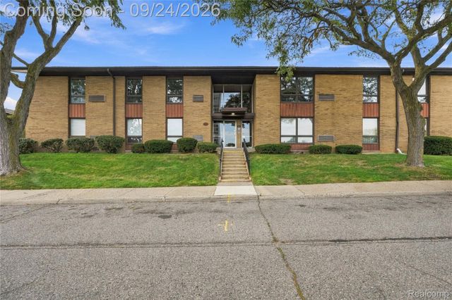 1565 Cherboneau Place 50, Detroit, MI 48207