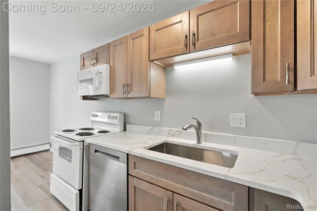 1565 Cherboneau Place 50, Detroit, MI 48207