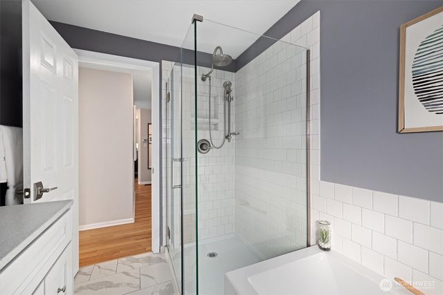 7541 32nd Avenue NE, Seattle, WA 98115