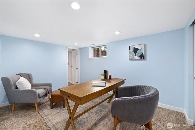 7541 32nd Avenue NE, Seattle, WA 98115