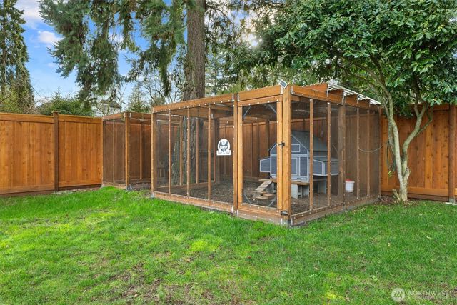 7541 32nd Avenue NE, Seattle, WA 98115