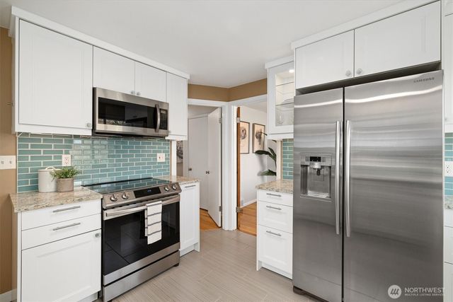 7541 32nd Avenue NE, Seattle, WA 98115