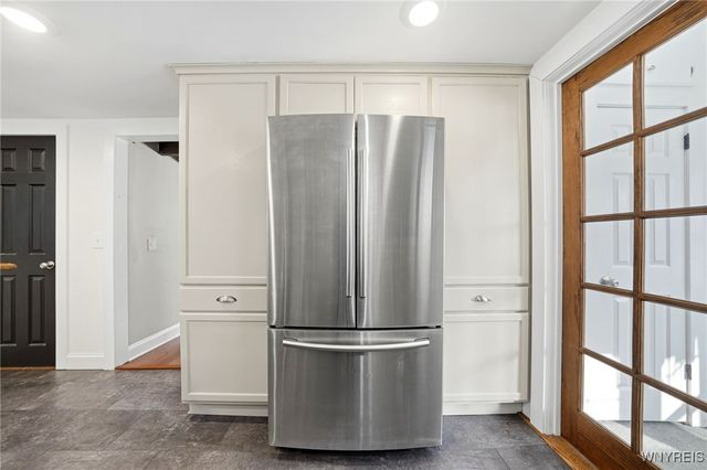 12 Livingston Street, Lancaster, NY 14086