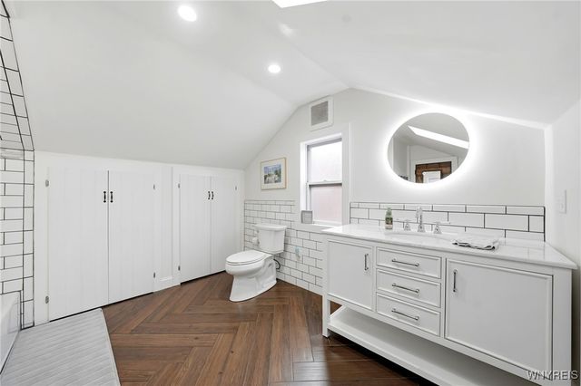 12 Livingston Street, Lancaster, NY 14086