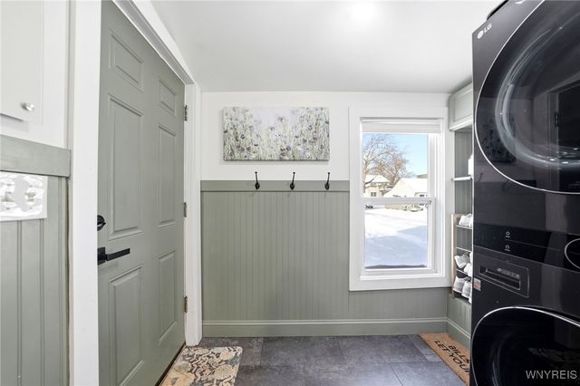 12 Livingston Street, Lancaster, NY 14086