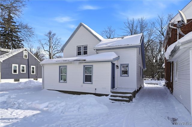 12 Livingston Street, Lancaster, NY 14086