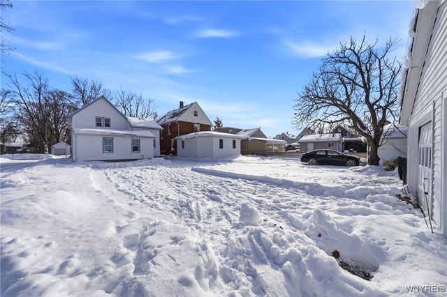 12 Livingston Street, Lancaster, NY 14086