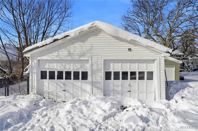 12 Livingston Street, Lancaster, NY 14086