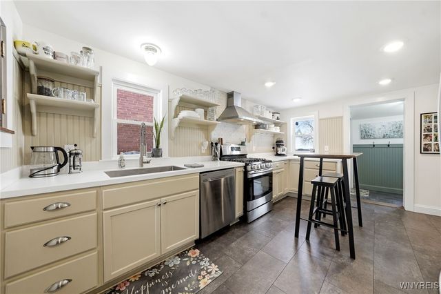 12 Livingston Street, Lancaster, NY 14086