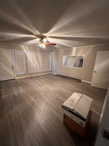 319 Bellmar Drive, Houston, TX 77037