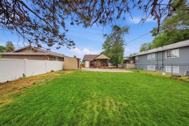 2211 E CENTRAL Ave, Spokane, WA 99208