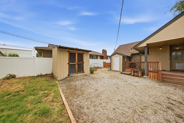 2211 E CENTRAL Ave, Spokane, WA 99208
