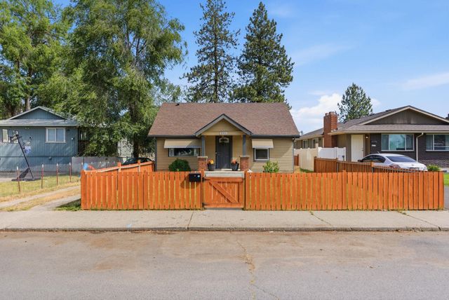 2211 E CENTRAL Ave, Spokane, WA 99208