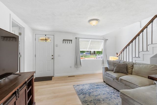 2211 E CENTRAL Ave, Spokane, WA 99208
