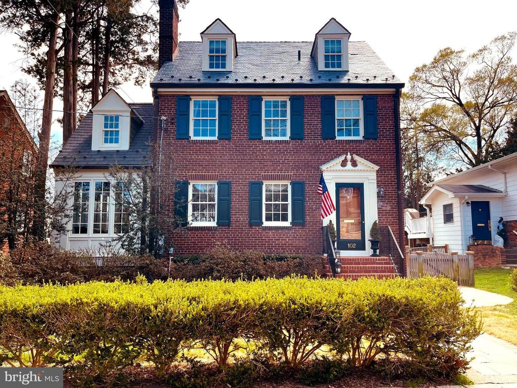 102 W MASON AVE, Alexandria, VA 22301