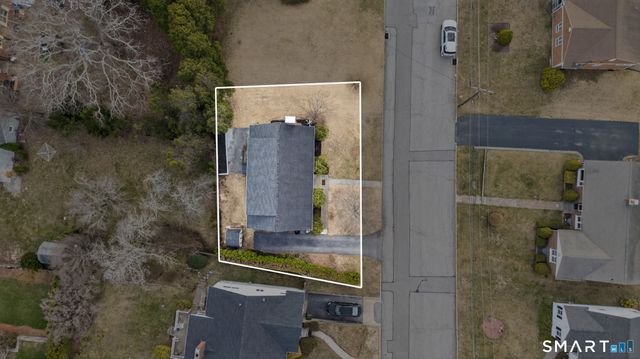 36 Westridge Road, New London, CT 06320