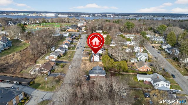 36 Westridge Road, New London, CT 06320