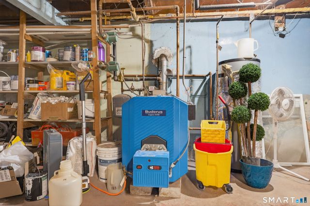 36 Westridge Road, New London, CT 06320