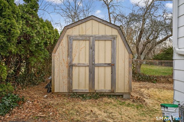 36 Westridge Road, New London, CT 06320