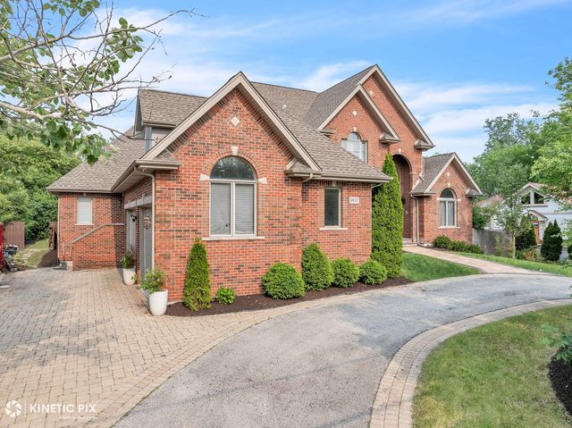 9937 S 88th Avenue, Palos Hills, IL 60465