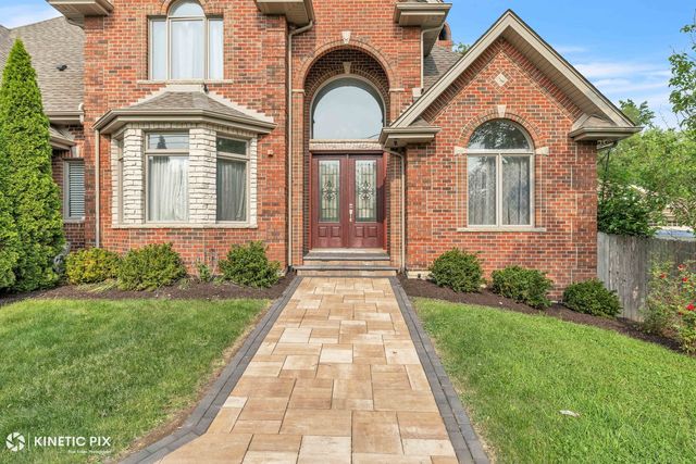 9937 S 88th Avenue, Palos Hills, IL 60465