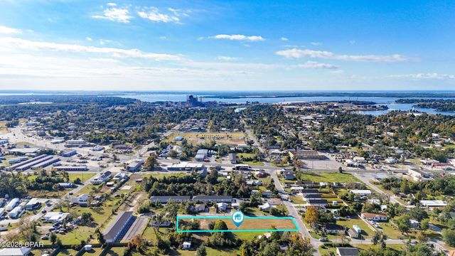 2911 E 5th Court, Panama City, FL 32401