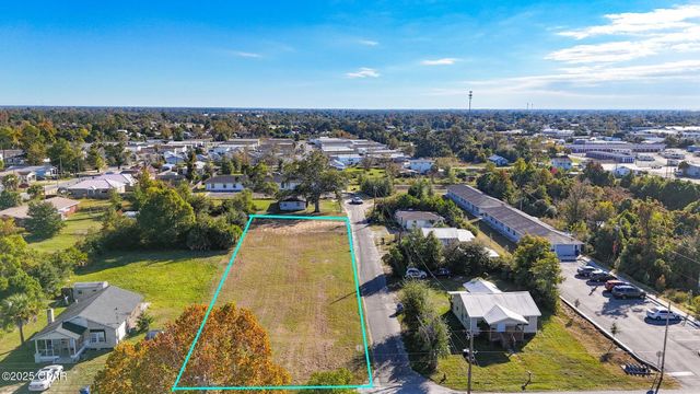 2911 E 5th Court, Panama City, FL 32401