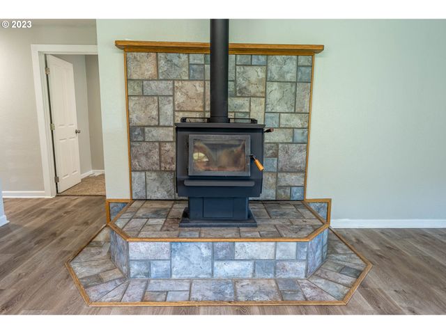 233 JOHANNESON CREEK Rd, Reedsport, OR 97467