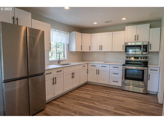 233 JOHANNESON CREEK Rd, Reedsport, OR 97467