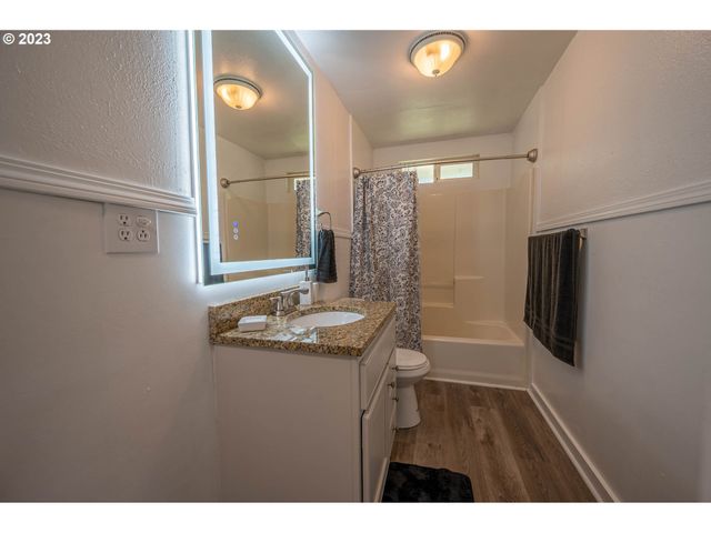 233 JOHANNESON CREEK Rd, Reedsport, OR 97467