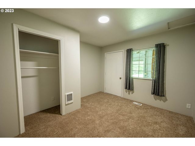 233 JOHANNESON CREEK Rd, Reedsport, OR 97467