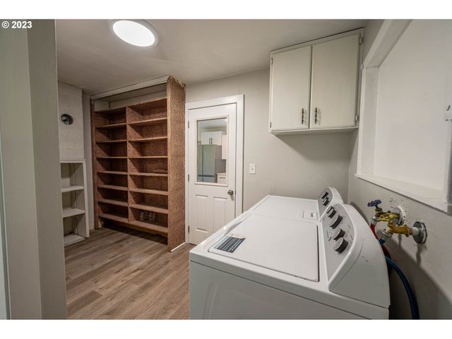 233 JOHANNESON CREEK Rd, Reedsport, OR 97467