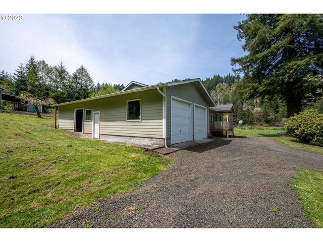 233 JOHANNESON CREEK Rd, Reedsport, OR 97467